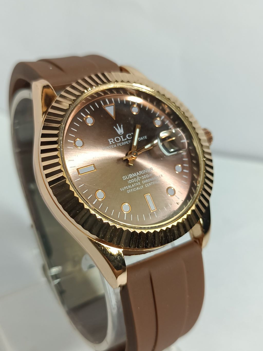 Stainless Steel Luxury Analog Men's Watch(Green-Gold Dial & Silver & Gold Colored Strap)-Ol66G