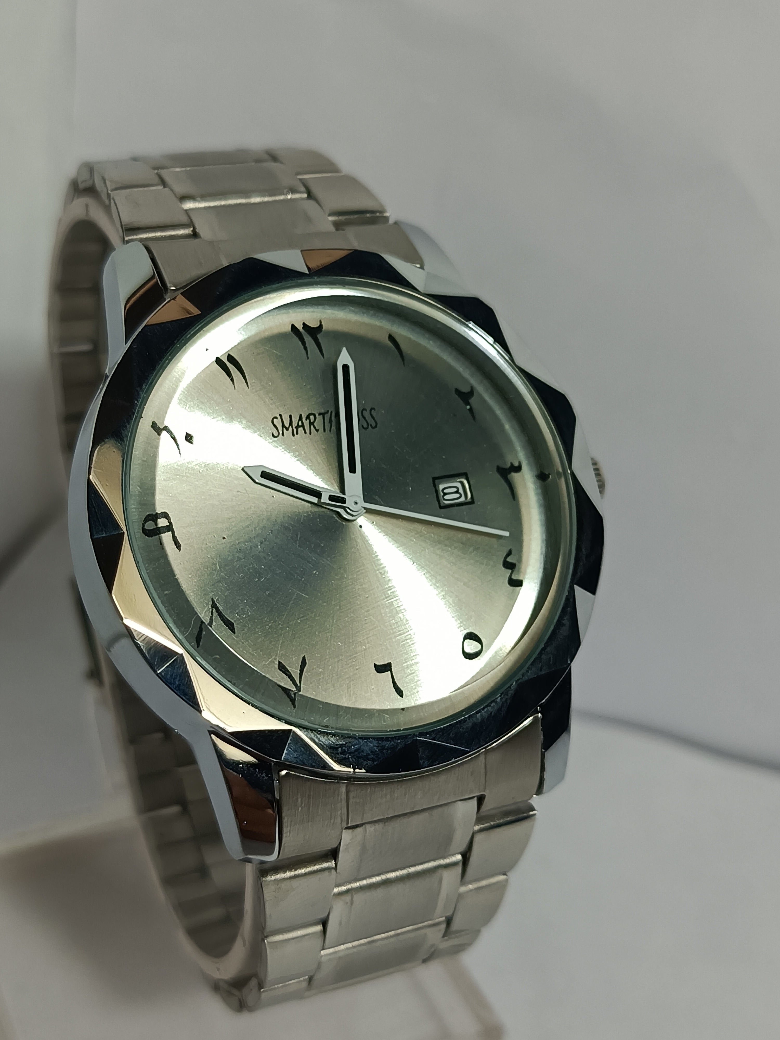 Silver stainless steel belt Black dial day and date function analog watch for mens and boys(black and silver combination mens watch)