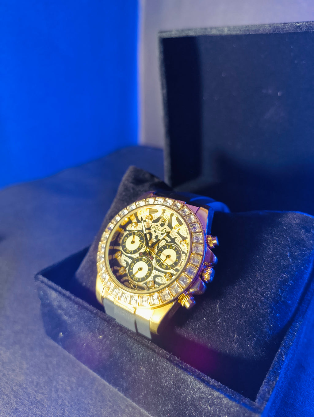 Lab Grown Diamond Daytona Tiger Gold Eye Of The Watch Premium Quality Analog Watch - For Men Diamond