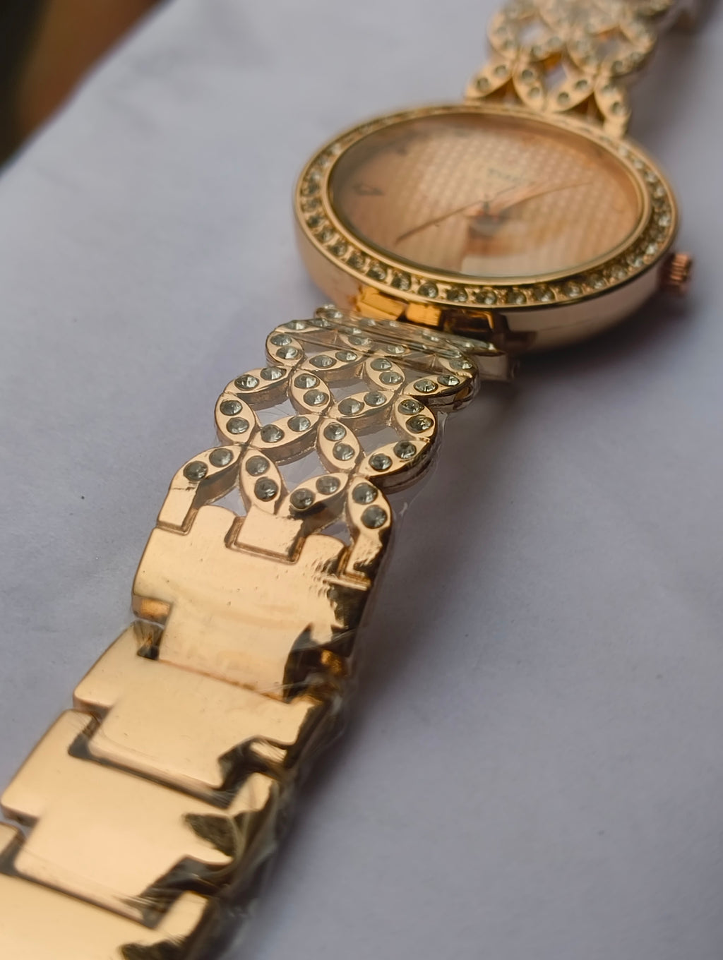 Analog Watch - For Women Rose Gold Fashion Italian Design Women Analog watch for Girls and Ladies Watch