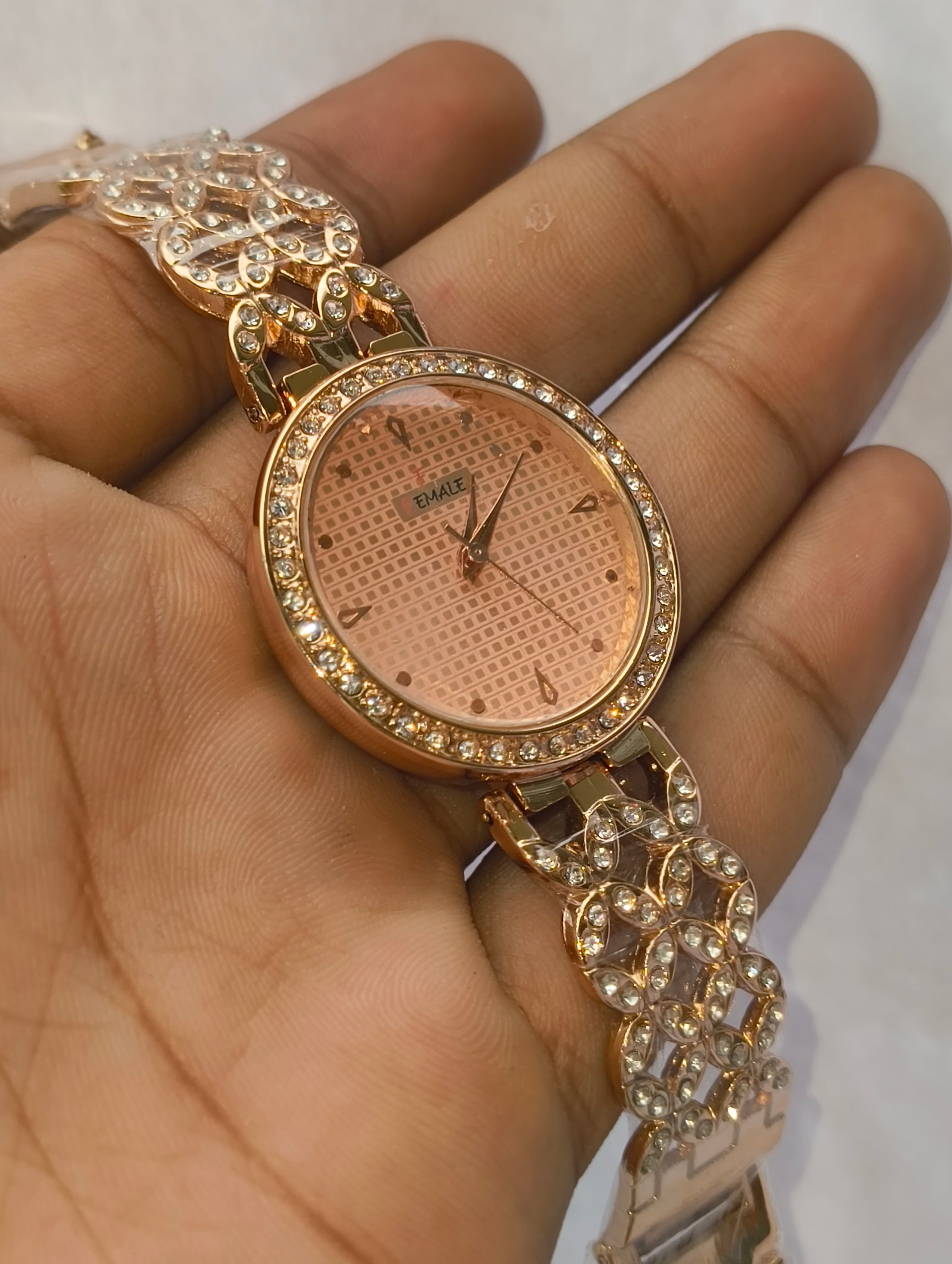 Analog Watch - For Women Rose Gold Fashion Italian Design Women Analog watch for Girls and Ladies Watch