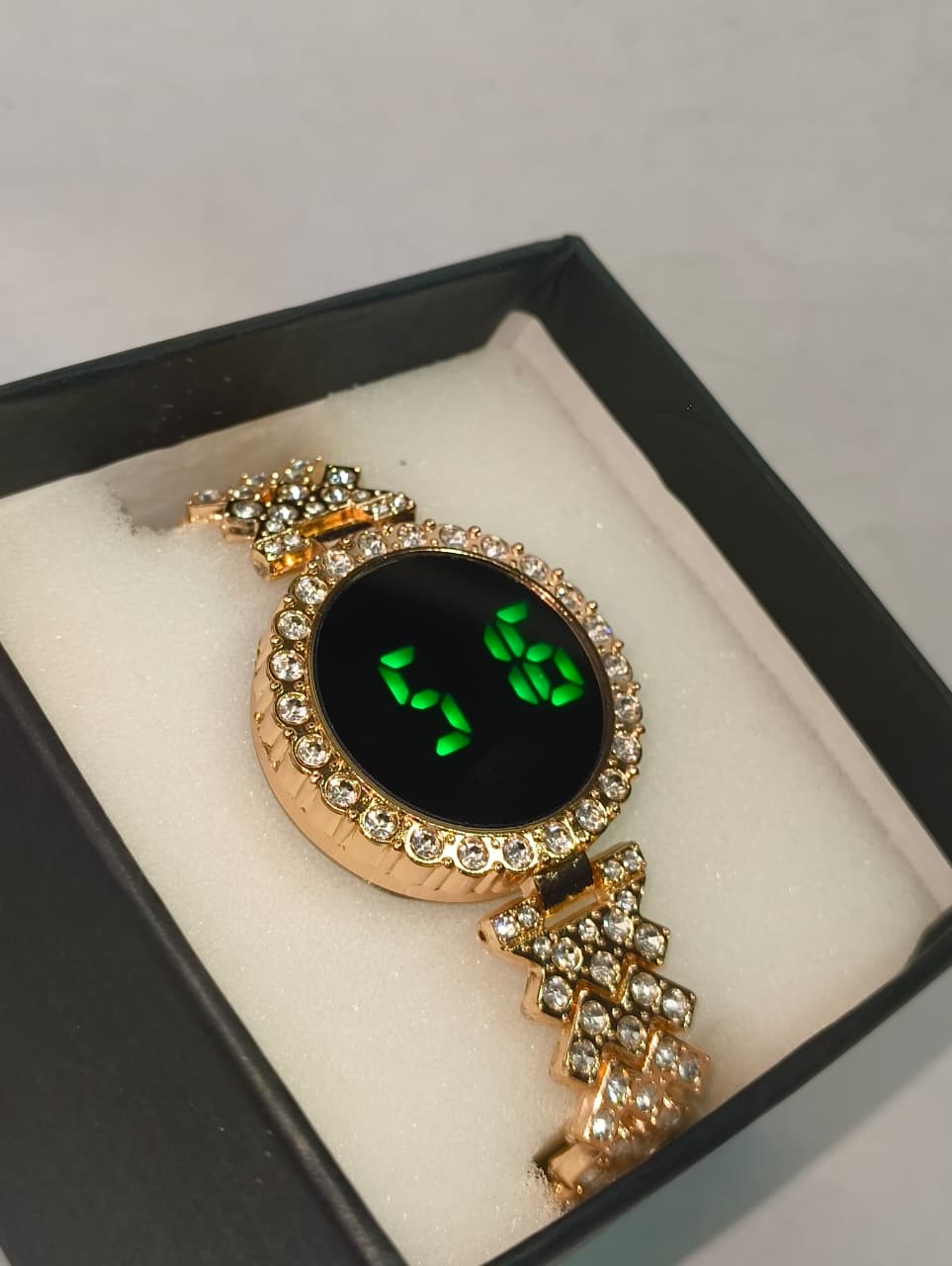 NES DESIGNED FOR WOMEN AND GIRLS DIAMOND MADED DESIGNED LED WATCH | WATCH FOR GIRLS | WATCH FOR WOMEN | WATCH FOR CUTE GIRL | ROYAL ATTRACTIVE WATCH | BRANDED WATCH | FABULOUS WATCH | TRENDY WATCH | UNIQUE WATCH | ANTIQUE WATCH |