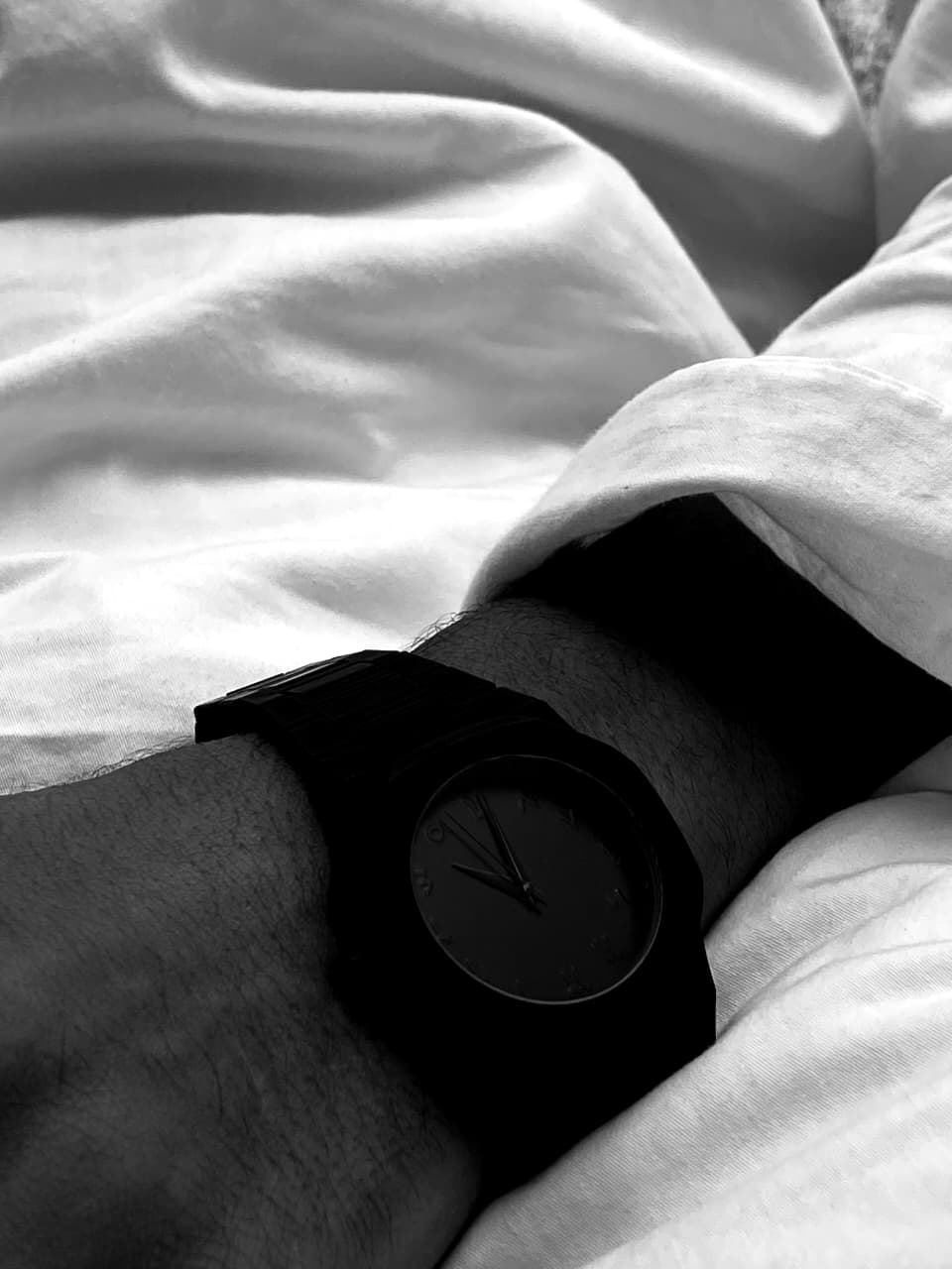 Men's Watch – Water Resistant Classic Analog Design with Carbon Strap – Men's Wrist Watch Waterproof Fashion Design, Classic Men's Watch for Men Gifts