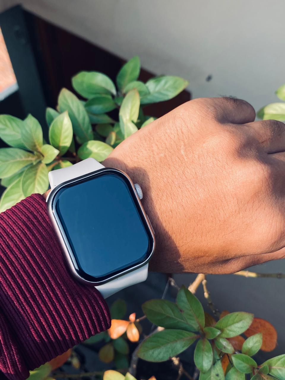 CrossBeats Ignite Hustl 2.01" HD Display, Dual Speaker, BT Calling, 500+ Watch Faces Smartwatch  (Black Strap, Free size)