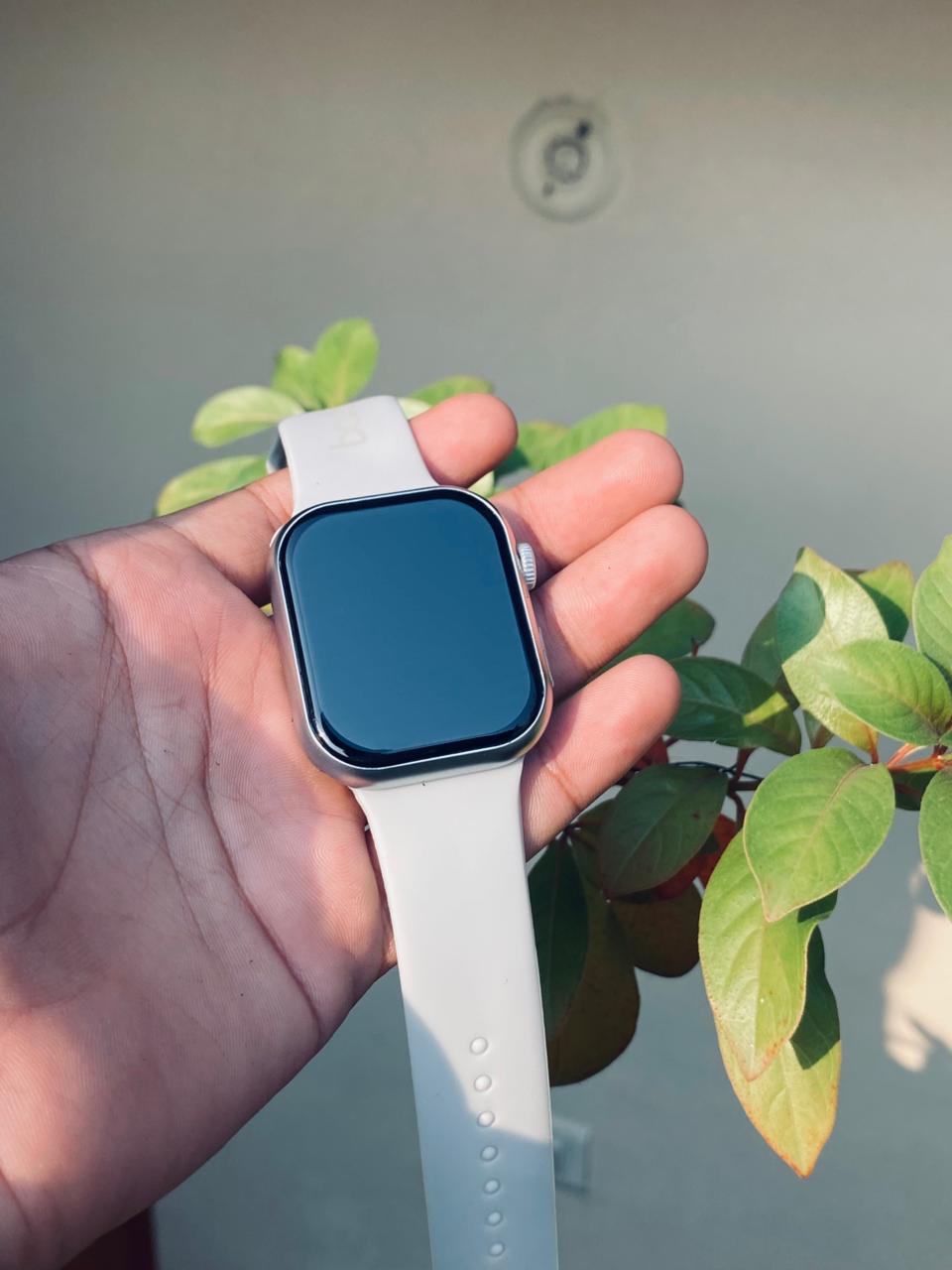 CrossBeats Ignite Hustl 2.01" HD Display, Dual Speaker, BT Calling, 500+ Watch Faces Smartwatch  (Black Strap, Free size)