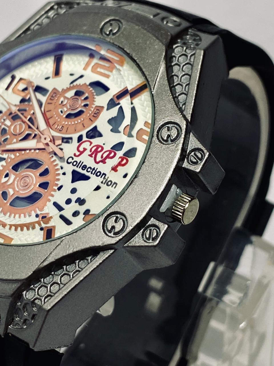 Commodus Automatic Skeleton Leather-Band Watch